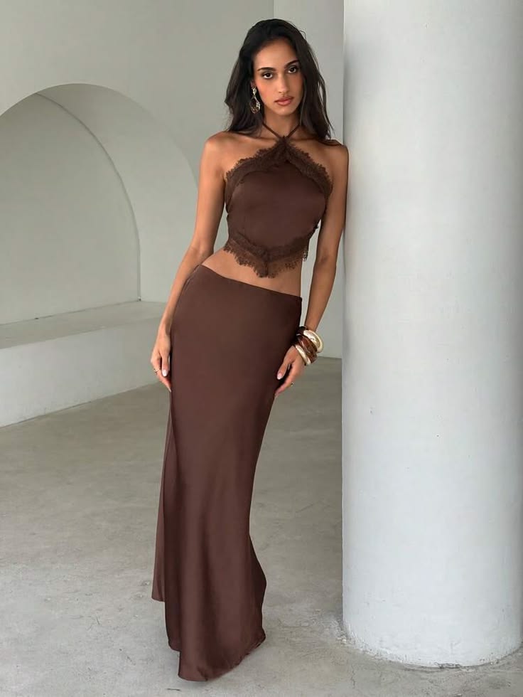 Ensemble 2 Pièces Satin & Dentelle — Crop Top & Jupe Longue